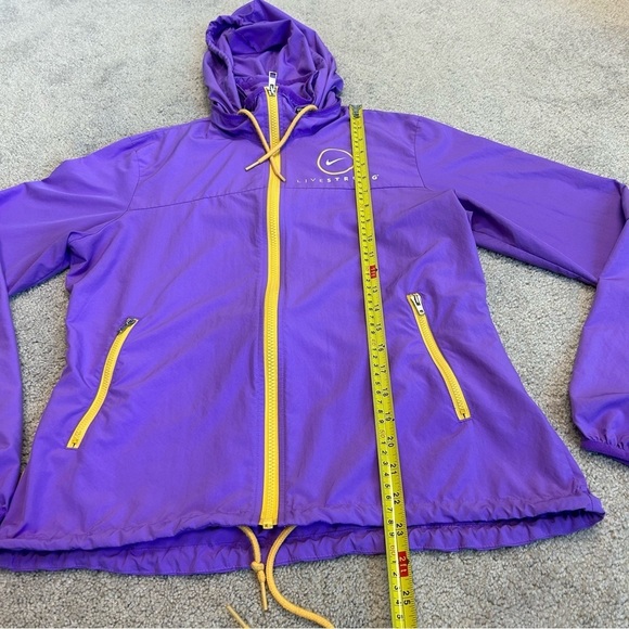 Nike Livestrong purple yellow full zip hooded athletic sports windbreaker Sz M - Picture 12 of 15